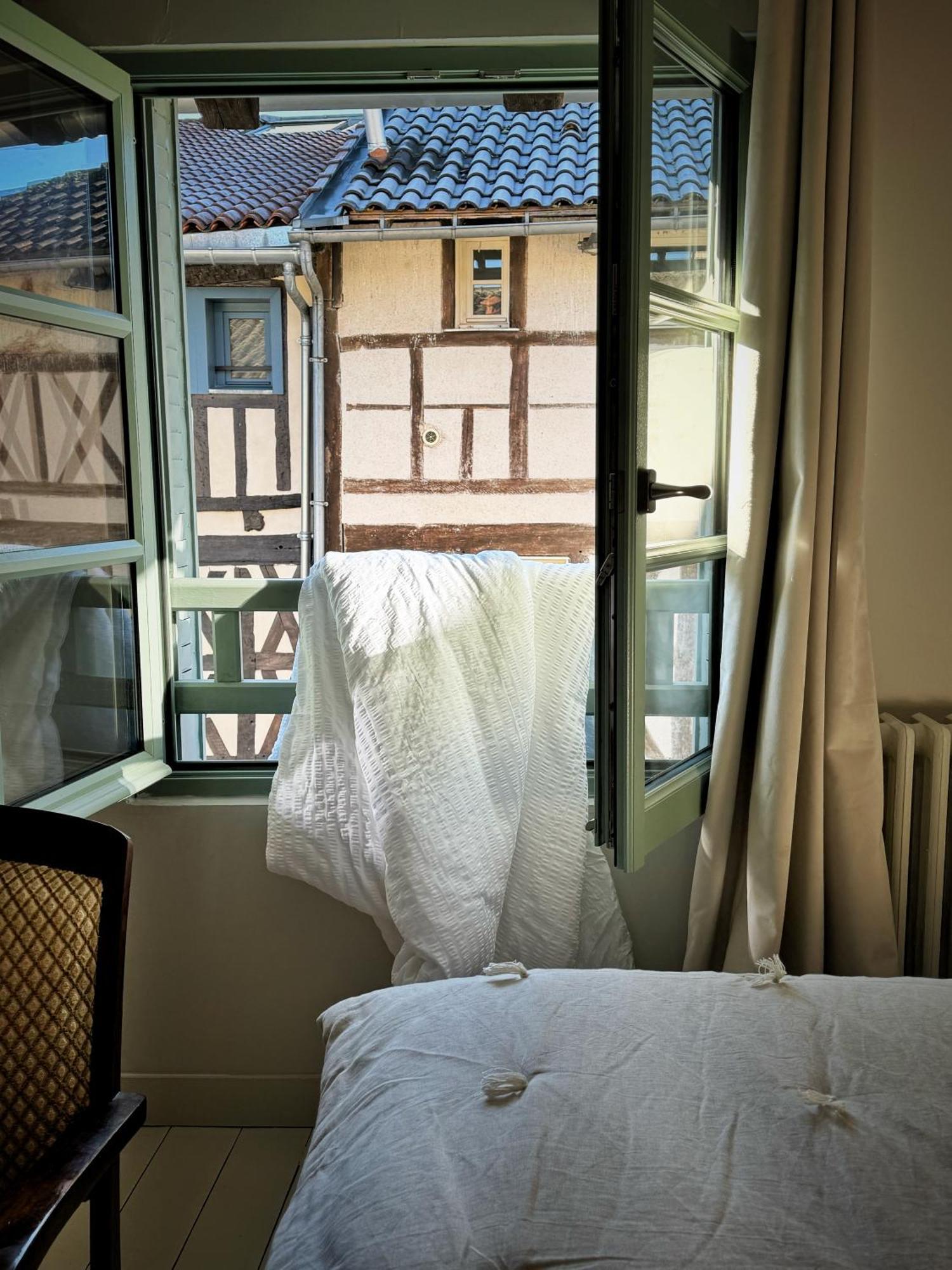 Maison D'Hote Les Allois Лимож Экстерьер фото
